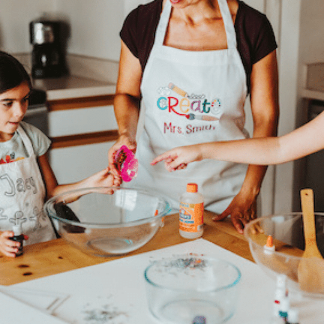 Product Details
Elevate Your Artistic Experience with Personalized Adult Art Apron - Ideal for Teachers and Creatives!Looking for an exceptional adult art apron tha