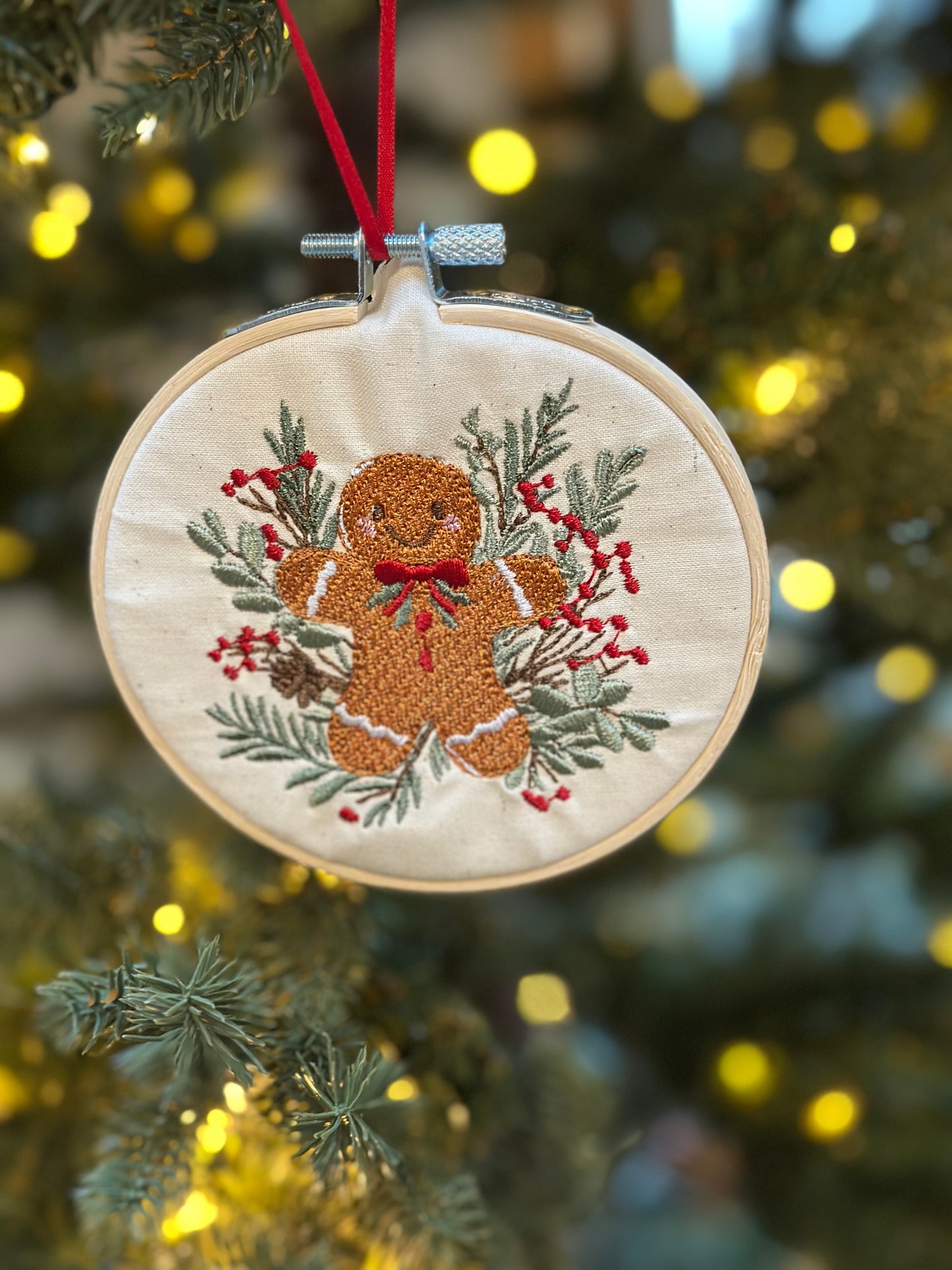 Machine Embroidered Gingerbread Man Ornament – 4-Inch Bamboo Hoop | Handmade Kitchmas Décor