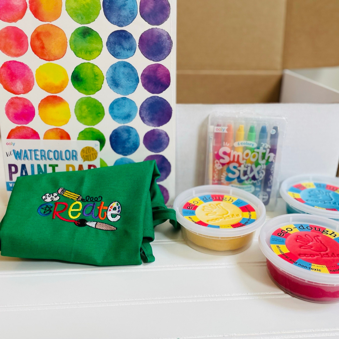 Kids love art! This box is the perfect for the child who loves to explore with art. It features a personalized art smock. Along with 36 watercolor paints, watercolor