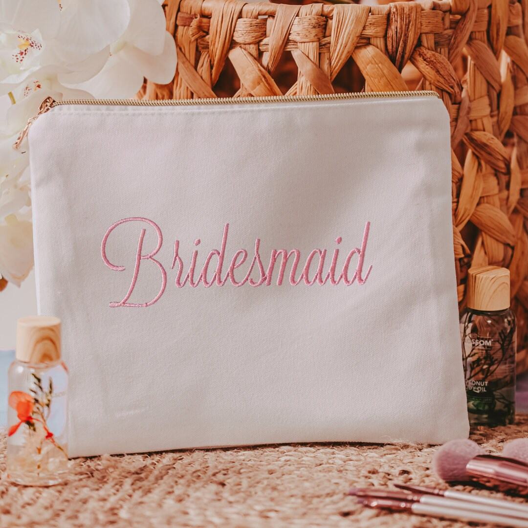 Introducing our beautifully crafted canvas cosmetic bag, perfect for any bridesmaid! The bag is made of sturdy canvas material, ensuring it will last through all the